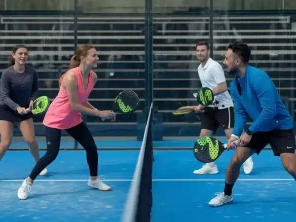 Hvorfor padeltennis har blitt raskest voksende idrettene featured